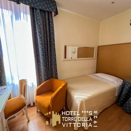 מלון Panoramic Torre Della Vittoria פררה