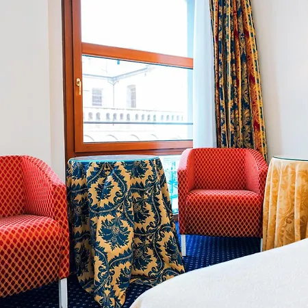 Panoramic Torre Della Vittoria פררה