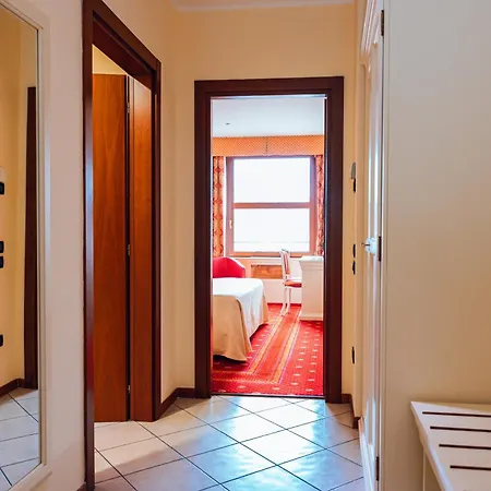 Panoramic Torre Della Vittoria פררה