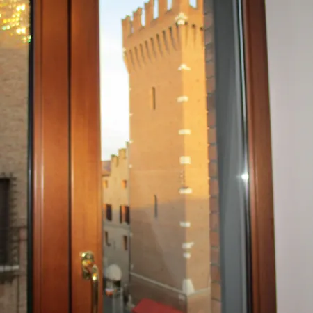 Panoramic Torre Della Vittoria 3* 费拉拉