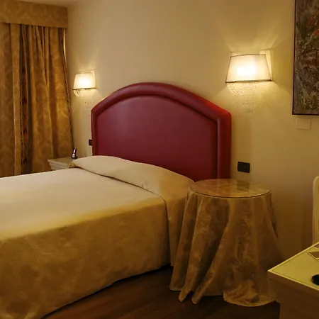 Hotel The Dome - Panoramic Ferrare