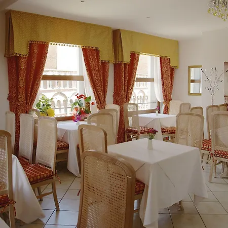 Panoramic Torre Della Vittoria 3* פררה