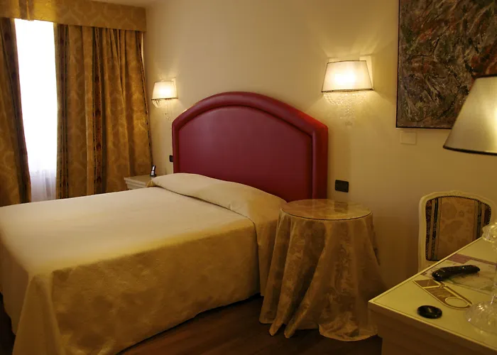 Hotel The Dome - Panoramic Rooms Ferrara