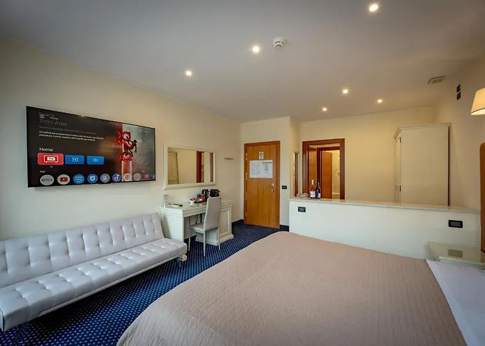 The Dome - Panoramic פררה